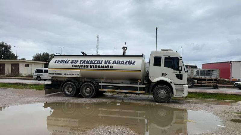 Manavgat Tıkanık Açma temiz su tankeri ve arazöz